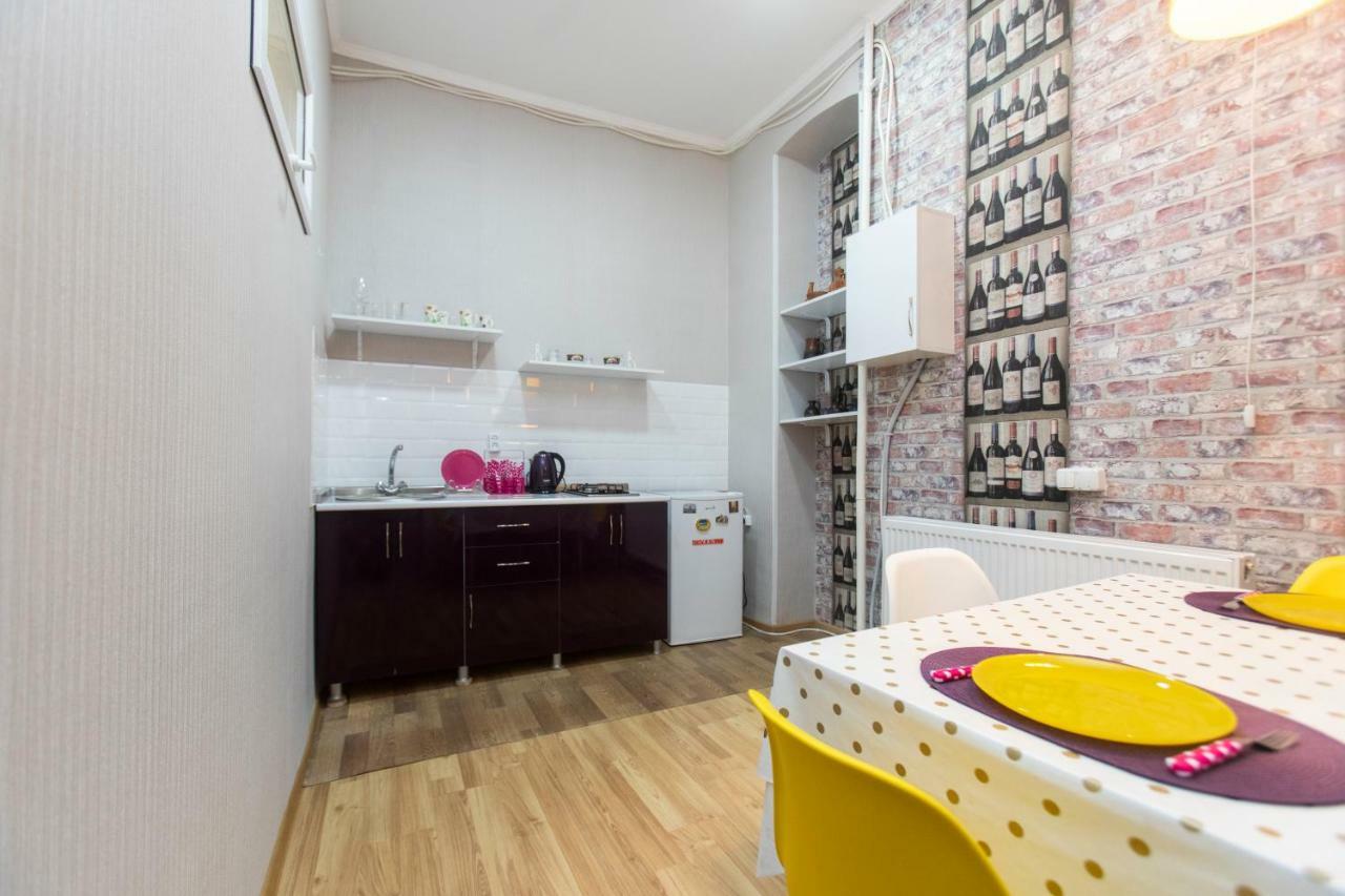 Minimalist Studio Walking Distance To City Centre Apartamento Tbilisi Exterior foto